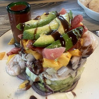 Los Arcos Mexican Restaurant - Mexican Near Me - La Quinta, California