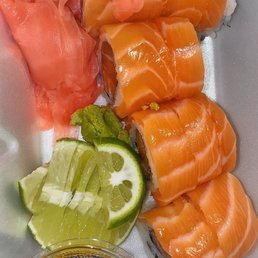 Salmon inside & out roll Salmon inside & out roll
