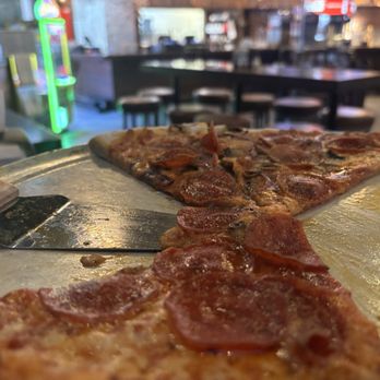 Graffiti Pizza Destin - Pepperoni with half mushrooms and onions. - Salad Near Me - Destin, Florida Graffiti Pizza Destin - Pepperoni with half mushrooms and onions. - Salad Near Me - Destin, Florida
