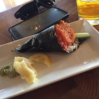 Back Bay Tavern - Spicy tuna hand roll - Gastropubs Near Me - Newport Beach, California Back Bay Tavern - Spicy tuna hand roll - Gastropubs Near Me - Newport Beach, California