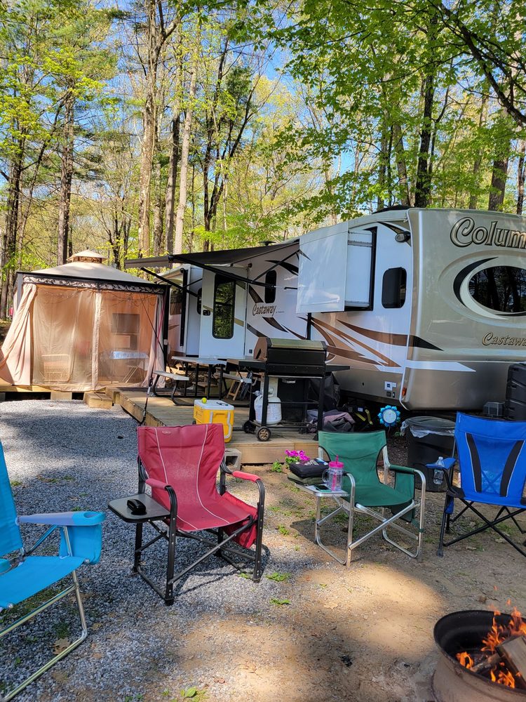 COLDBROOK RESORT CAMPGROUNDS Updated September 2024 65 Photos 385