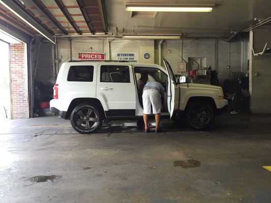 T&J Hand Car Wash