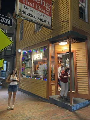 Saeng Thai House by null