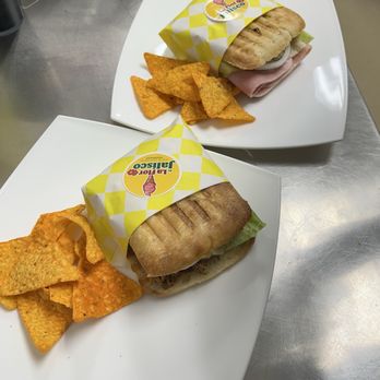 La Flor De Jalisco - Combo #3 Sandwich o Panini con bebida, sopa y/o crema - Mexican Near Me - North Las Vegas, Nevada La Flor De Jalisco - Combo #3 Sandwich o Panini con bebida, sopa y/o crema - Mexican Near Me - North Las Vegas, Nevada