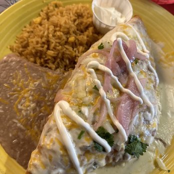 Salsa Brava - Stuffed Sopapilla - Mexican Near Me - Flagstaff, Arizona Salsa Brava - Stuffed Sopapilla - Mexican Near Me - Flagstaff, Arizona