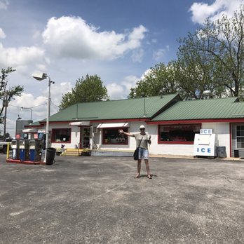 Kad-E-Korner Store & Deli - Convenience Stores Near Me - Springfield, Missouri