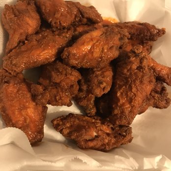 Louie's Pizza Kitchen - Buffalo wings - Pizza Near Me - Copperopolis, California