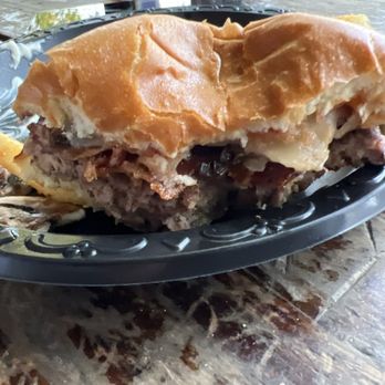 Paul's Steakhouse - Mushroom bacon Swiss cheeseburger - Lounges Near Me - Helen, Georgia Paul's Steakhouse - Mushroom bacon Swiss cheeseburger - Lounges Near Me - Helen, Georgia