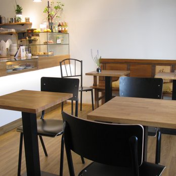 Budde Kaffee - Der Gastraum, noch morgens. - Cafes Near Me - Berlin, BE Budde Kaffee - Der Gastraum, noch morgens. - Cafes Near Me - Berlin, BE