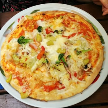 Capri Blaue Grotte - Pizza Vegetaria - Italian Near Me - Würzburg, BY Capri Blaue Grotte - Pizza Vegetaria - Italian Near Me - Würzburg, BY