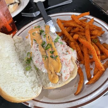 The Grid - Shrimp & Crab Roll & sweet potato fries - Pubs Near Me - Fallon, Nevada