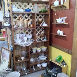 TJ's Thrift & Antiques - Glassware