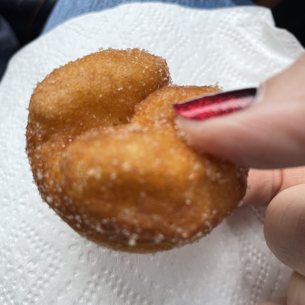 Daily Dozen Doughnut - Cinnamon sugar - Bakeries Near Me - Seattle, Washington Daily Dozen Doughnut - Cinnamon sugar - Bakeries Near Me - Seattle, Washington