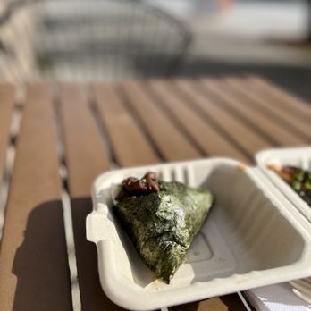 Oori Triangles - Short Rib Triangle - @rayz - Japanese Near Me - Albany, California