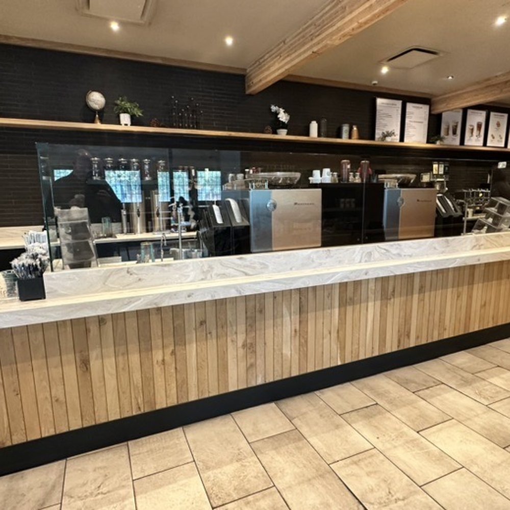 Starbucks - Coffee & Tea Near Me - Mammoth Lakes, California