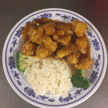 Food Lee - a plate of food with rice and broccoli - Chinese Near Me - Bettendorf, Iowa Food Lee - a plate of food with rice and broccoli - Chinese Near Me - Bettendorf, Iowa