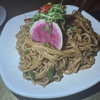 The Formosa Cafe - Short rib noodles - Cocktail Bars Near Me - West Hollywood, California The Formosa Cafe - Short rib noodles - Cocktail Bars Near Me - West Hollywood, California