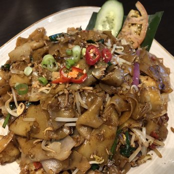 Les Châteaux Restaurant - Kway teow - Chinese Near Me - Markham, Ontario Les Châteaux Restaurant - Kway teow - Chinese Near Me - Markham, Ontario