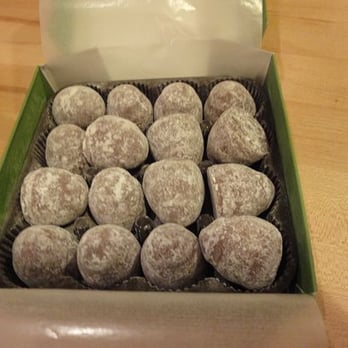 Teuscher Chocolate - Champagne truffle - Chocolatiers & Shops Near Me - San Francisco, California Teuscher Chocolate - Champagne truffle - Chocolatiers & Shops Near Me - San Francisco, California