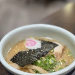 Hokkaido Ramen Santouka - Shoyu Ramen (Soy Sauce Flavor) Small