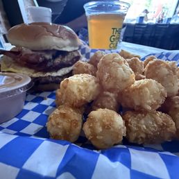 Eggcellent burger,tots and a Shock Top. Eggcellent burger,tots and a Shock Top.