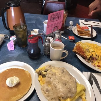 Antique Kitchen Family Restaurant 36 Photos 37 Reviews Breakfast Brunch 6215 S Westnedge Ave Portage Mi Restaurant Reviews Phone Number