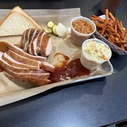 Smokin' Sisters - Smoked turkey and chicken breast dinner.