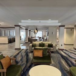 Fairfield by Marriott Inn & Suites Hazleton - Front lobby