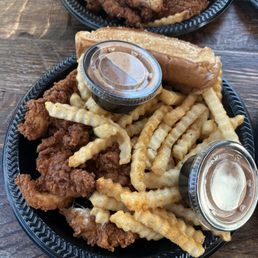 3 piece Spicy Tenders w/fries & BBQ bread