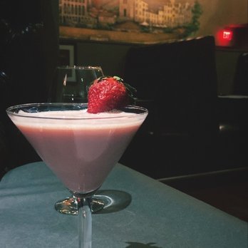 Ronnie Grisanti's - Raspberry beret - Italian Near Me - Memphis, Tennessee Ronnie Grisanti's - Raspberry beret - Italian Near Me - Memphis, Tennessee