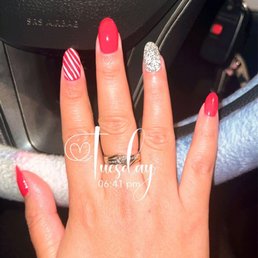 Christmas nails! These are my real nails I love how fast and nice they look. Christmas nails! These are my real nails I love how fast and nice they look.