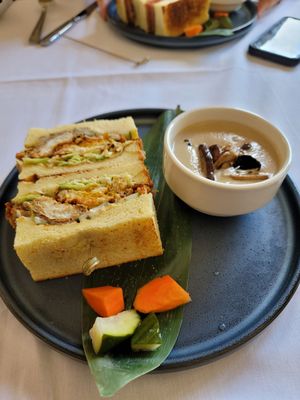 The Grill on the Alley by null