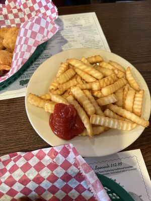 Clyde's Restaurant by null