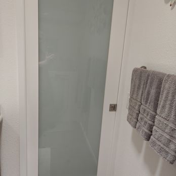 Allied Contracting - Hallway bathroom pocket door from inside - General Contractors Near Me - San Diego, California Allied Contracting - Hallway bathroom pocket door from inside - General Contractors Near Me - San Diego, California