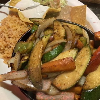 Casa Guerrero - Veggie Fajitas - Mexican Near Me - Lynnwood, Washington