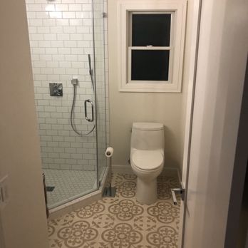 Jemstone Construction - a bathroom with a toilet and shower - General Contractors Near Me - Redwood City, California Jemstone Construction - a bathroom with a toilet and shower - General Contractors Near Me - Redwood City, California