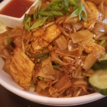 Yellow Ginger Asian Kitchen - Chicken char kew teow - Malaysian Near Me - Greenville, South Carolina