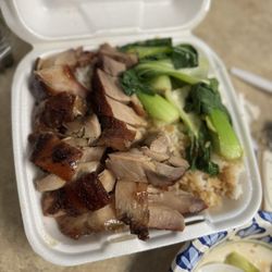 I ordered the roast crispy pork over rice, but the pork wasn't crispy at all.