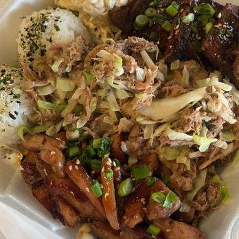 Porky's Backyard - The #1 Three meat plate from the Hawaiian truck. Short ribs, pulled pork, and chicken - Food Trucks Near Me - Humble, Texas
