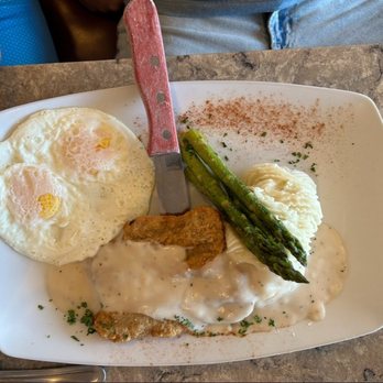 Egg River Cafe - Breakfast & Brunch Near Me - Hood River, Oregon Egg River Cafe - Breakfast & Brunch Near Me - Hood River, Oregon