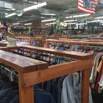 Urban Jungle - Used, Vintage & Consignment Near Me - Brooklyn, New York Urban Jungle - Used, Vintage & Consignment Near Me - Brooklyn, New York