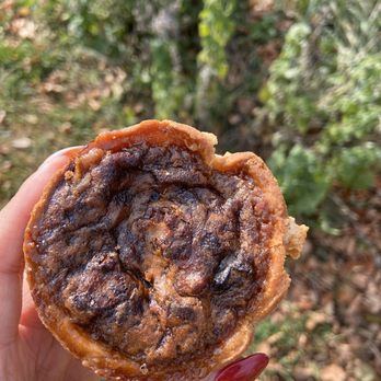 The Crusty Baker - a hand holding a pastry - Bakeries Near Me - Kemptville, Ontario The Crusty Baker - a hand holding a pastry - Bakeries Near Me - Kemptville, Ontario