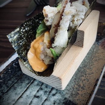 PLANTA Brentwood - CRISPY MUSHROOM HAND ROLL - Asian Fusion Near Me - Los Angeles, California PLANTA Brentwood - CRISPY MUSHROOM HAND ROLL - Asian Fusion Near Me - Los Angeles, California