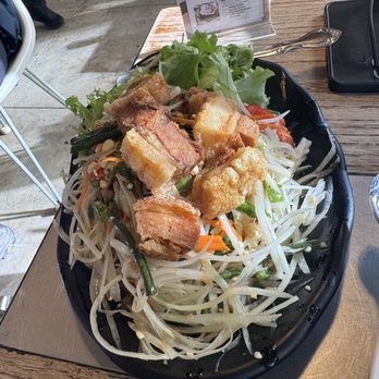 Hoy-Ka Thai Restaurant - Papaya salad with the crispy pork add on - Thai Near Me - Los Angeles, California Hoy-Ka Thai Restaurant - Papaya salad with the crispy pork add on - Thai Near Me - Los Angeles, California
