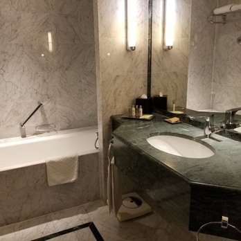 Hilton Brussels Grand Place - Hotels Near Me - Brussels, BRU