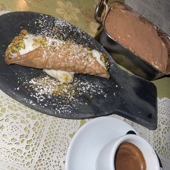 Pane e Vino - Classic tiramisu, Cannoli siciliani - Italian Near Me - Miami Beach, Florida Pane e Vino - Classic tiramisu, Cannoli siciliani - Italian Near Me - Miami Beach, Florida