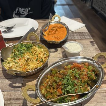 Tandoori Eats - 37. Bhindi Masala Chicken Biryani 32. Makhani - Indian Near Me - Los Angeles, California