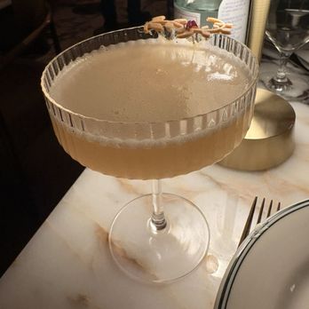 1587 Prime - Queen B - Steakhouses Near Me - Kansas City, Missouri