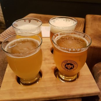Town Square Brewing - Flight! - Brewpubs Near Me - Edmonton, Alberta Town Square Brewing - Flight! - Brewpubs Near Me - Edmonton, Alberta