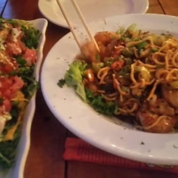 Island Grill - House lo mein - Seafood Near Me - Islamorada, Florida